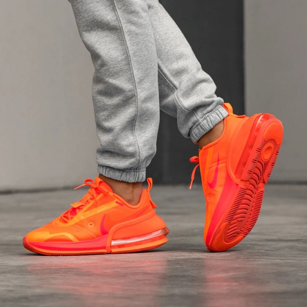 Nike Women Air Max Up NRG “ Hyper Crimson” Size 8